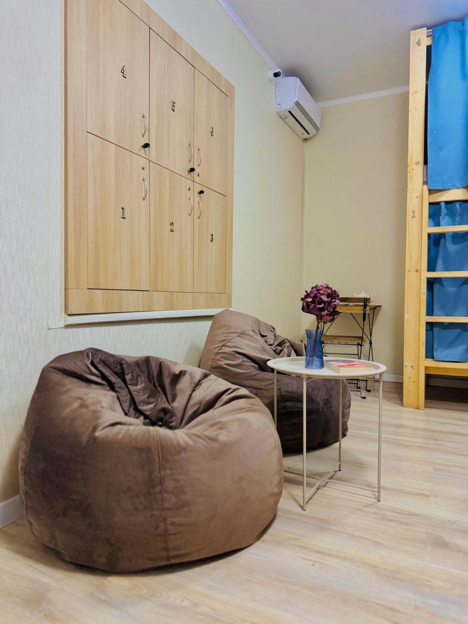 Hostel Buddha Chisinau Ngoại thất bức ảnh